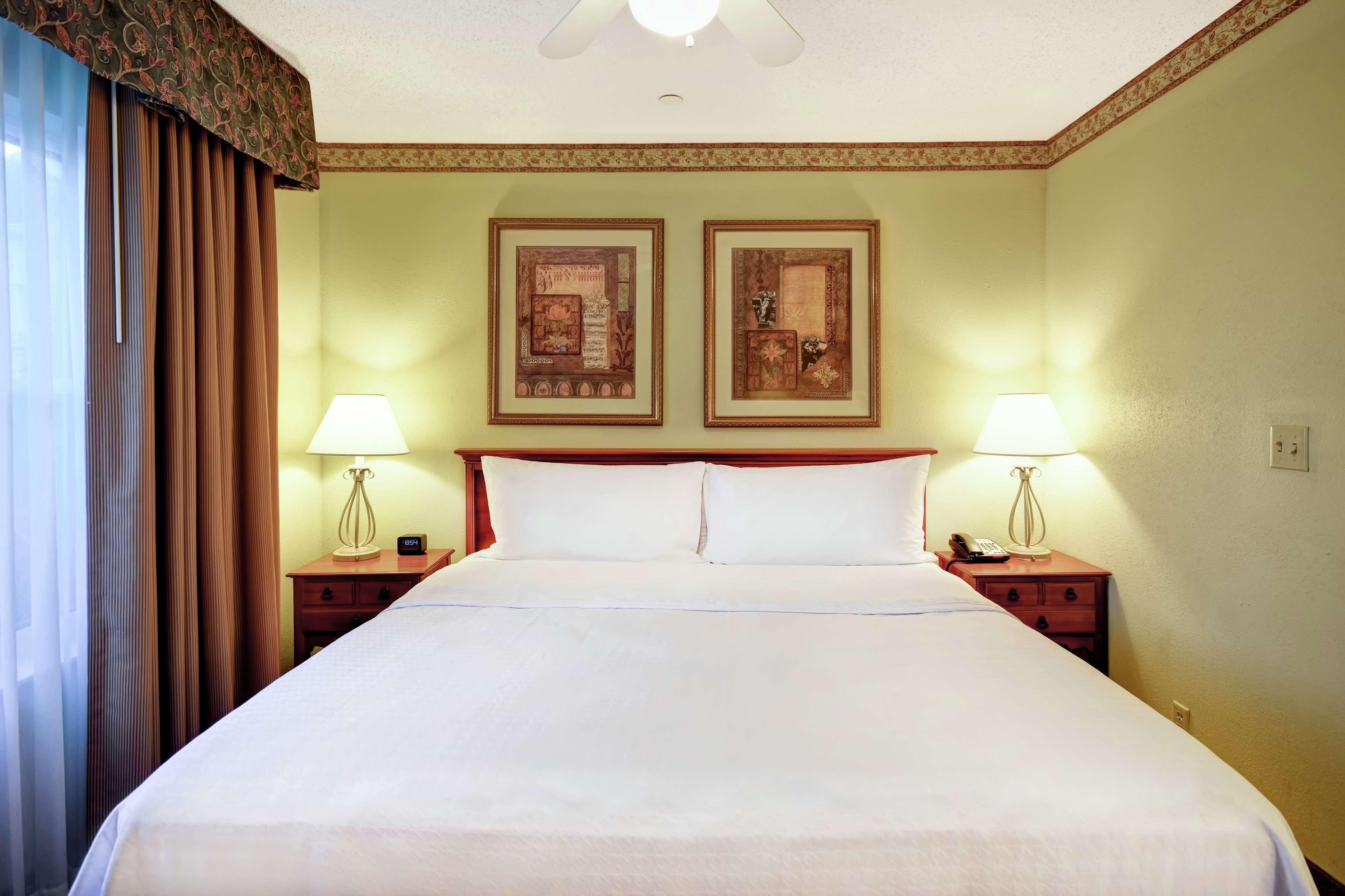 โฮมวู้ด สวีท บาย ฮิลตัน เชสเตอร์ Hotel ภายนอก รูปภาพ
