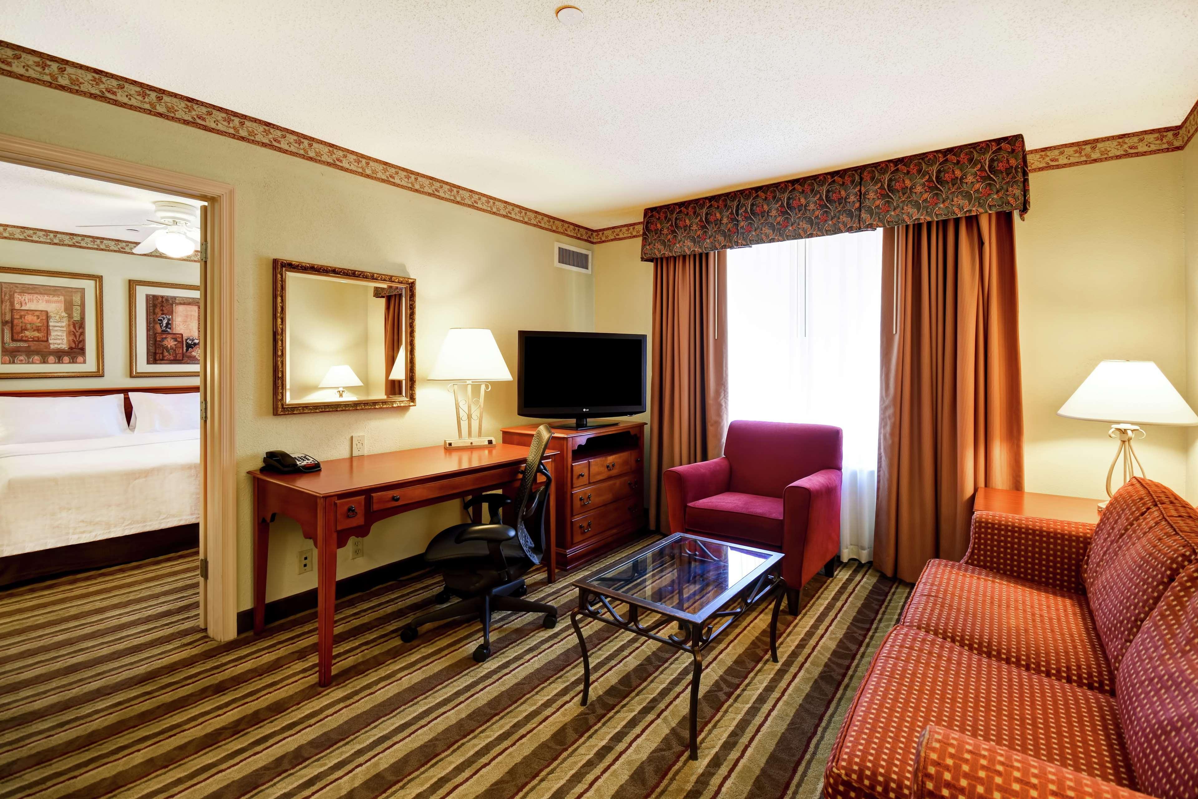 โฮมวู้ด สวีท บาย ฮิลตัน เชสเตอร์ Hotel ภายนอก รูปภาพ